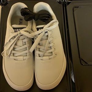 GLACIER CANVAS TRAINER (WOMEN'S) - 8.5 / GLACIER